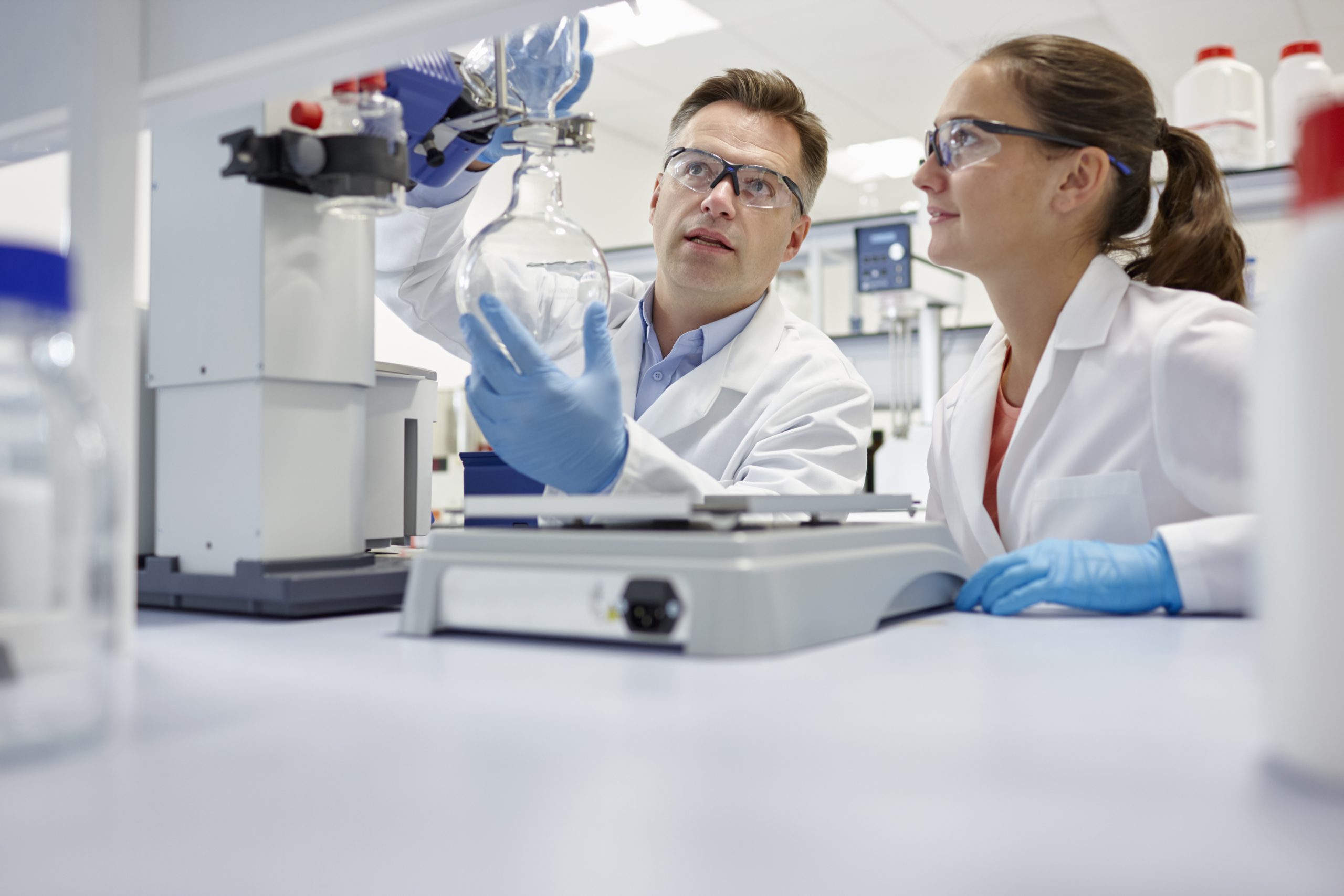 Rotavapor porque es fundamental en un laboratorio?